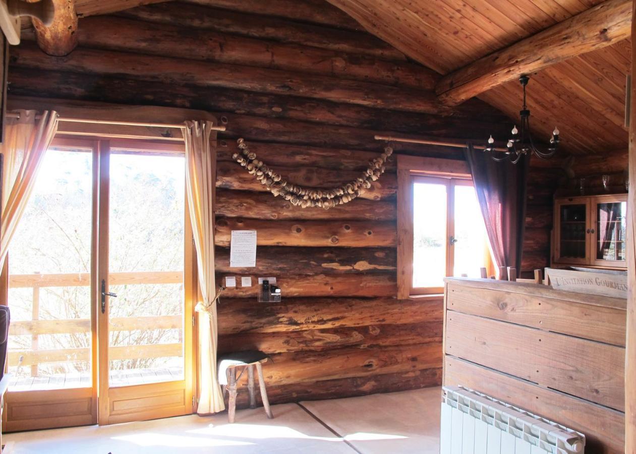 Aux Demeures Des Fees Chalet